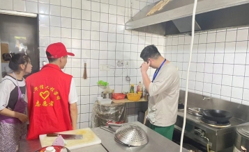 華信志愿服務隊，用行動書寫文明城市新篇章